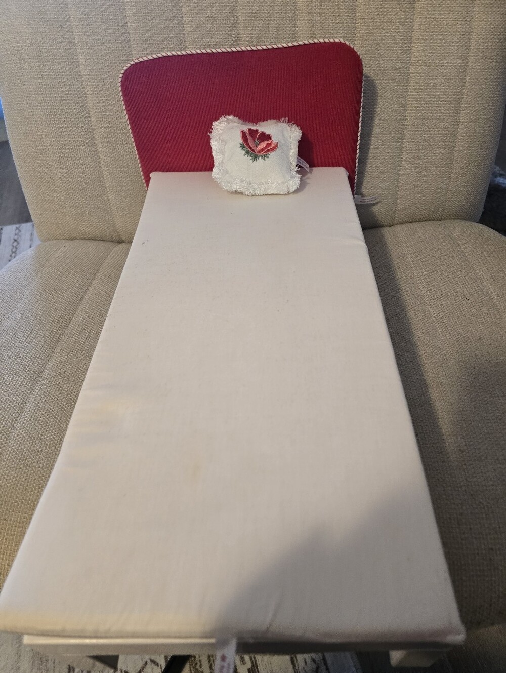 American Girl Molly's Bed & Bedding with Box & Pamphlet Early Pleasant Company